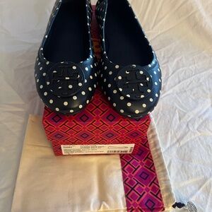 Tory Burch travel ballet